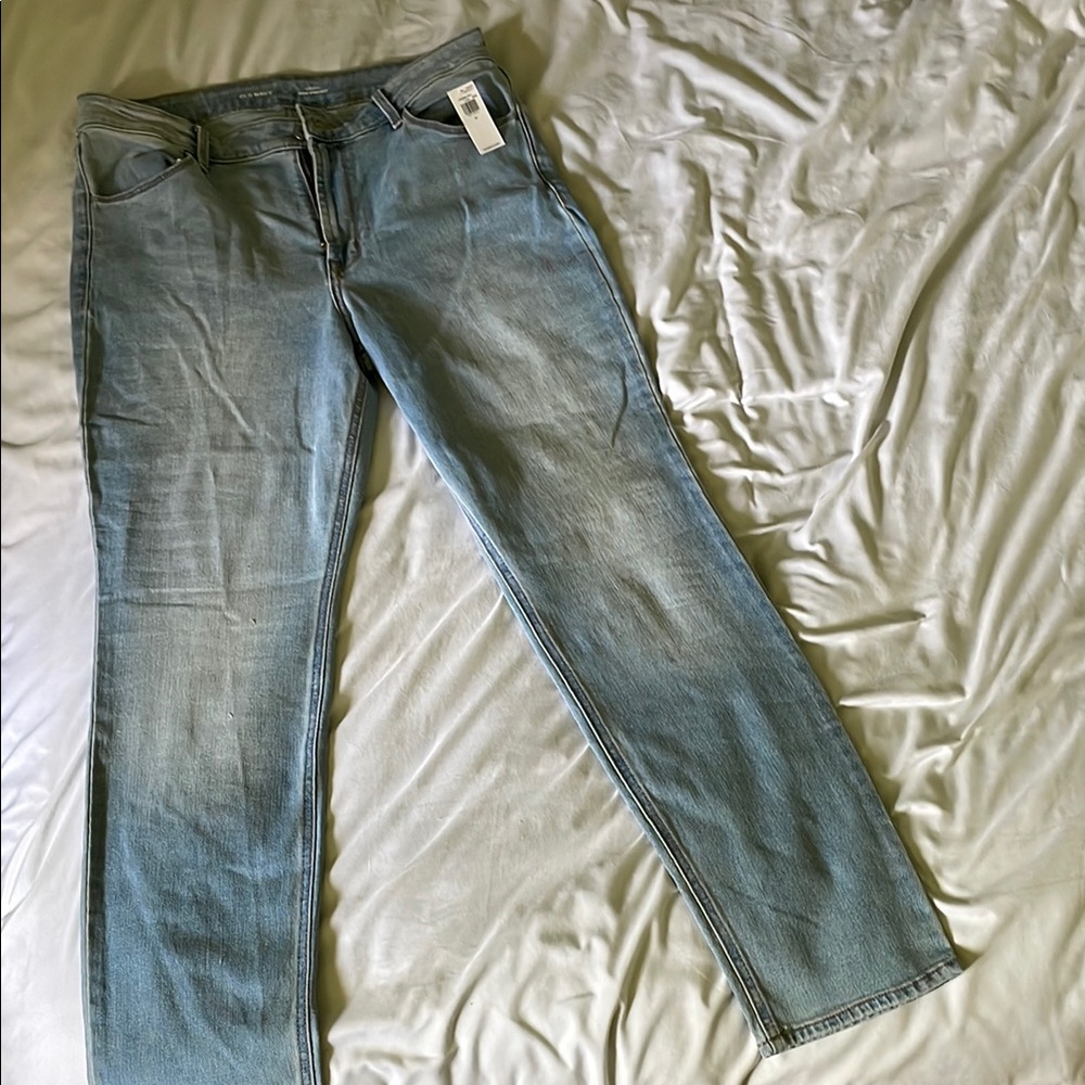 Old Navy High-Rise Wow Straight Jeans - Light Blue